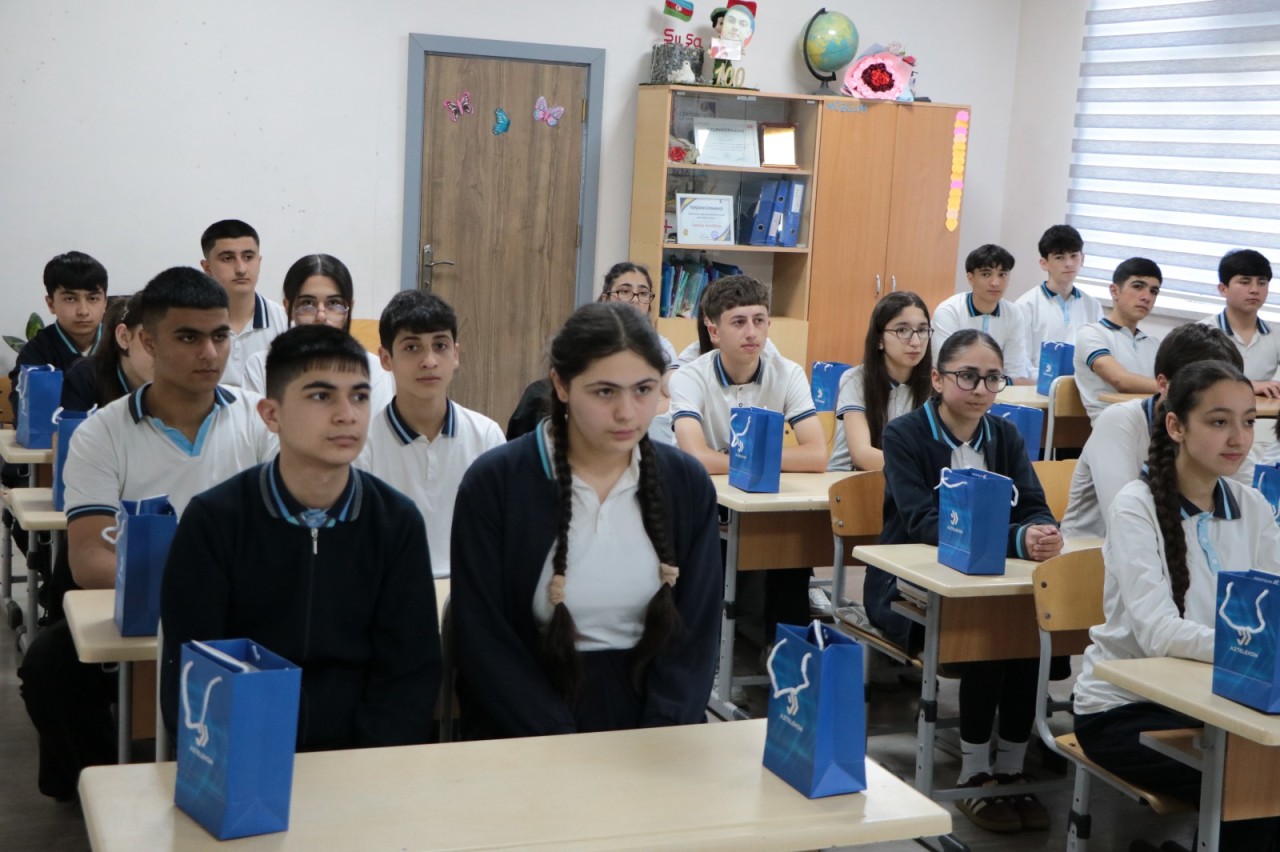 Balakəndə təhlükəsiz internet təlimləri keçirilib - FOTOLAR