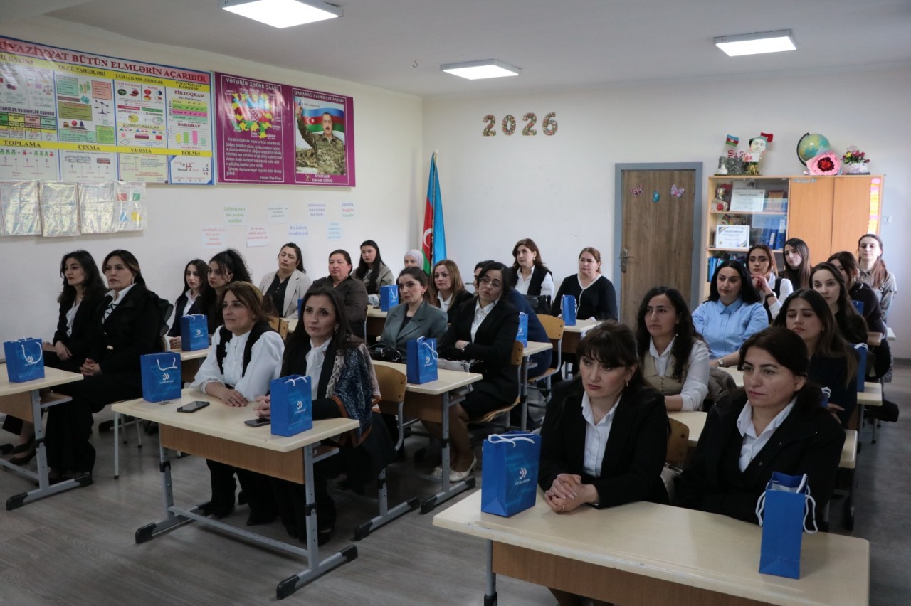 Balakəndə təhlükəsiz internet təlimləri keçirilib - FOTOLAR