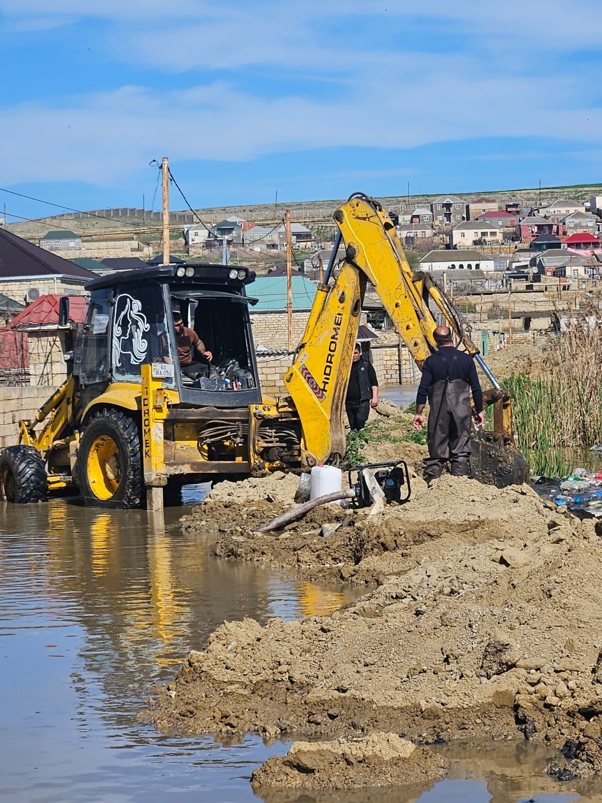 Abşeronda yağışın fəsadları aradan qaldırılır - FOTOLAR