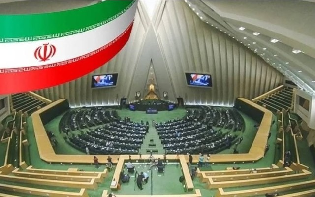 İran Hörmüzdən əldə etdiyi gəliri açıqladı