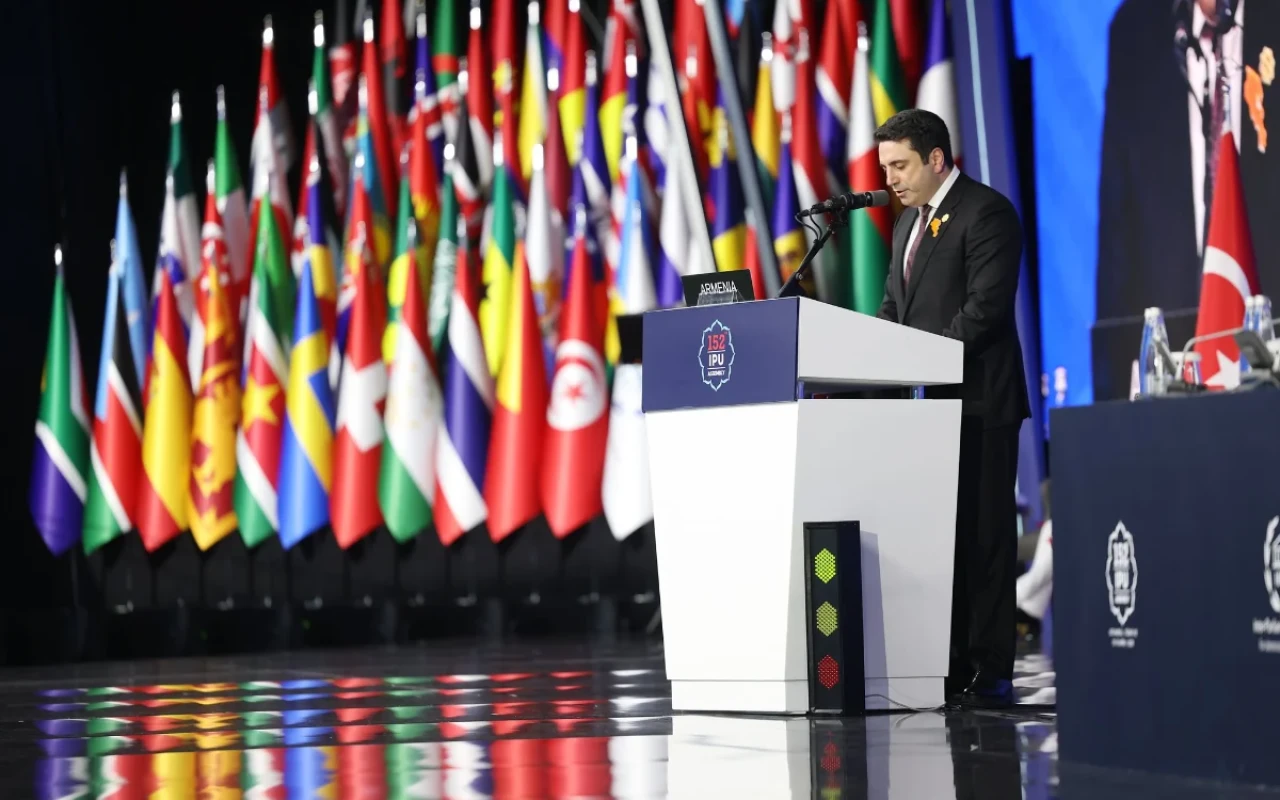 Ermənistanla Azərbaycan arasında yeni bir dövr başlayıb -Alen Simonyan