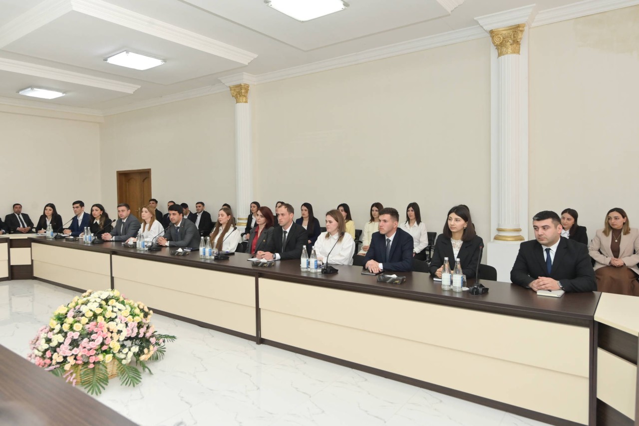 Emin Əmrullayev Quba-Xaçmaz regionu üzrə təhsil işçiləri ilə görüşdü - FOTOLAR