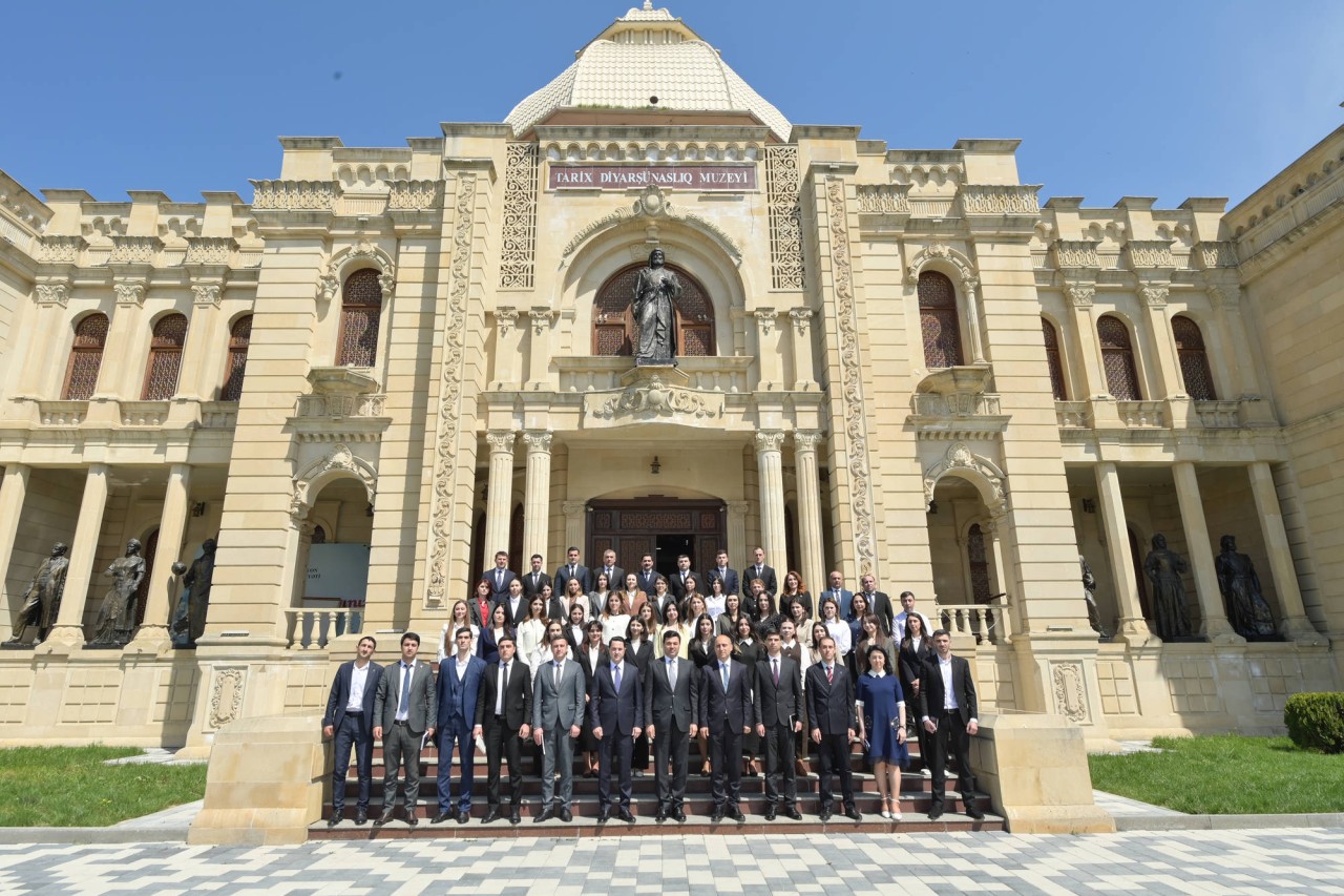 Emin Əmrullayev Quba-Xaçmaz regionu üzrə təhsil işçiləri ilə görüşdü - FOTOLAR
