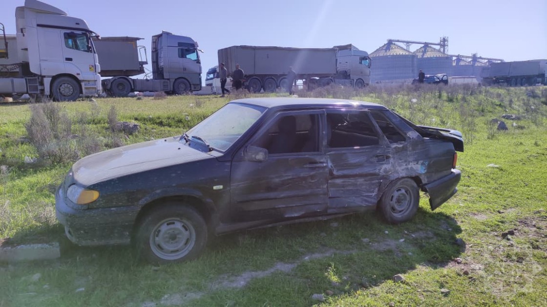 Bakı-Quba yolunda yük və minik avtomobilləri toqquşdu - FOTOLAR