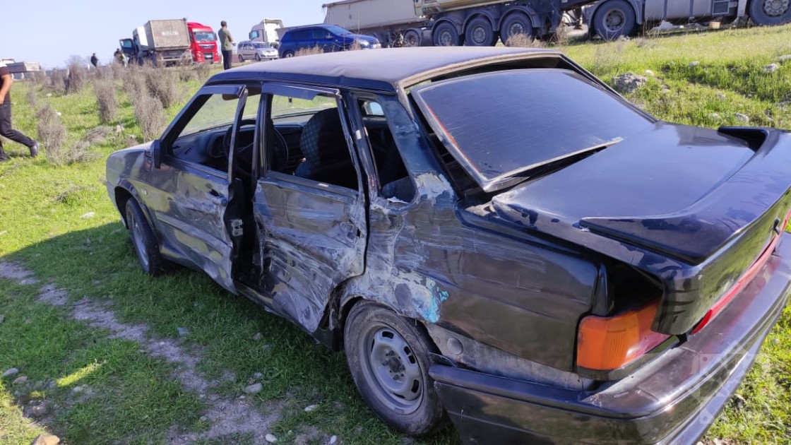 Bakı-Quba yolunda yük və minik avtomobilləri toqquşdu - FOTOLAR