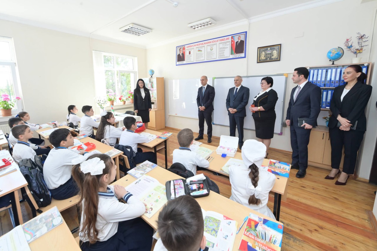 Emin Əmrullayev Qusarda məktəbdə tədris prosesi ilə tanış oldu - FOTOLAR