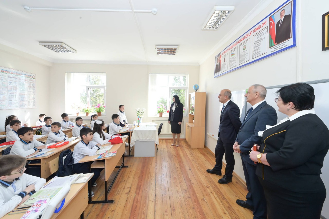 Emin Əmrullayev Qusarda məktəbdə tədris prosesi ilə tanış oldu - FOTOLAR