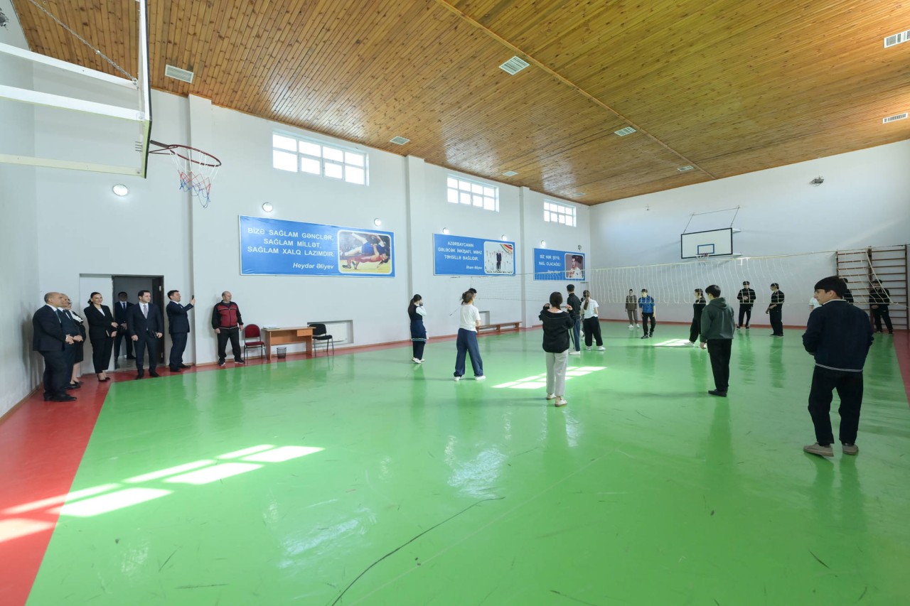 Emin Əmrullayev Qusarda məktəbdə tədris prosesi ilə tanış oldu - FOTOLAR