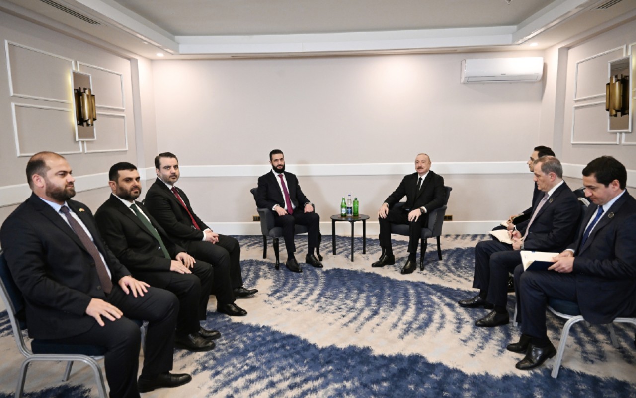 İlham Əliyev Əhməd Əl Şaraanı Azərbaycana dəvət etdi- FOTO