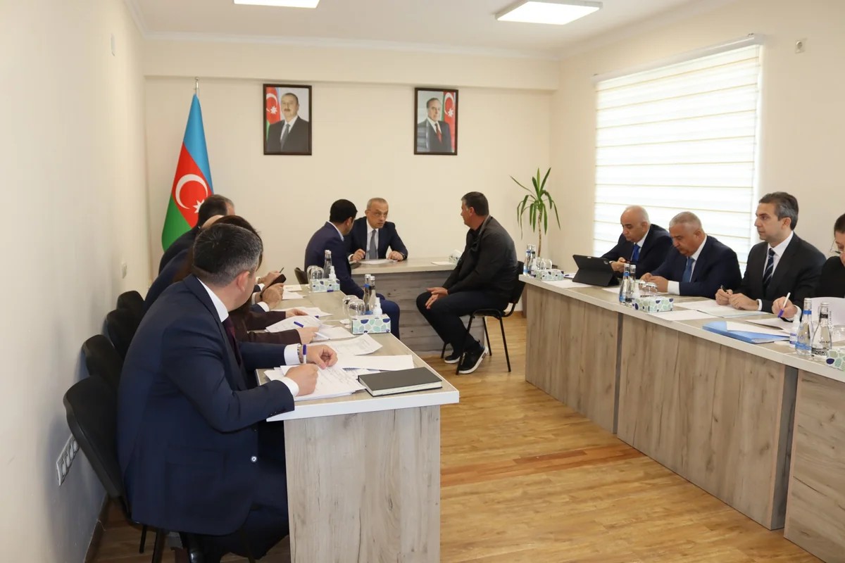 Zaur Mikayılov Xankəndidə vətəndaşlarla görüşüb - FOTOLAR