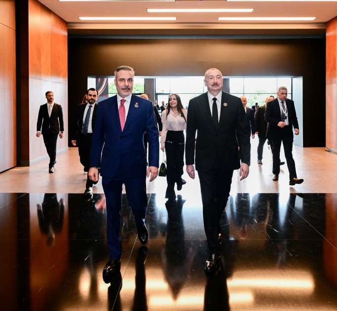 Prezident və xanımı Antalyada Forumun açılışında iştirak etdilər - YENİLƏNİB (FOTOLAR)