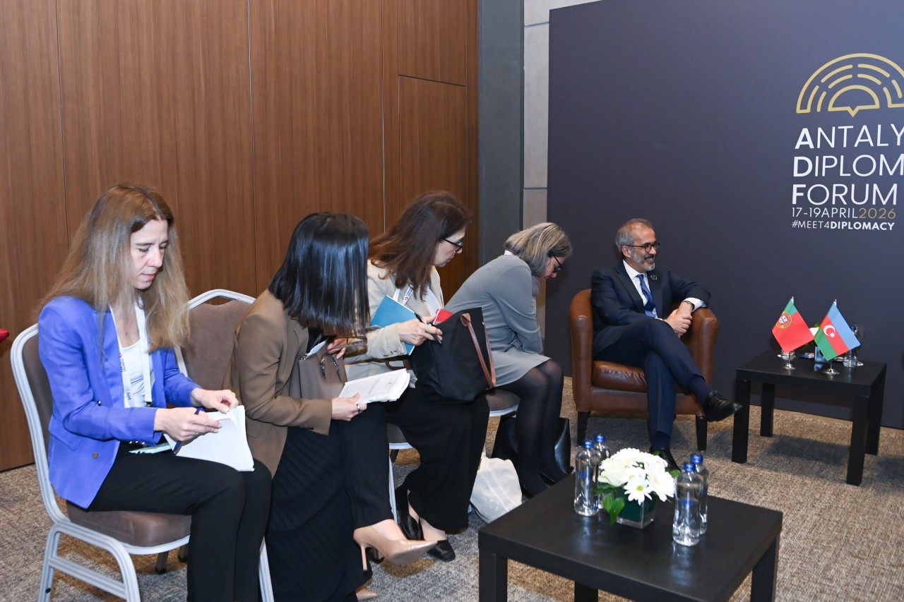 Ceyhun Bayramov portuqaliyalı həmkarı ilə görüşdü - FOTO