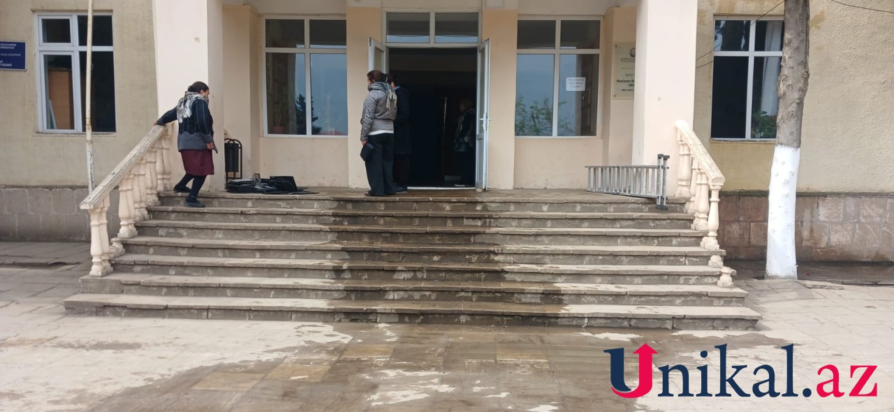 Şəmkirdə məktəbdə yanğın - YENİLƏNİB (FOTOLAR)