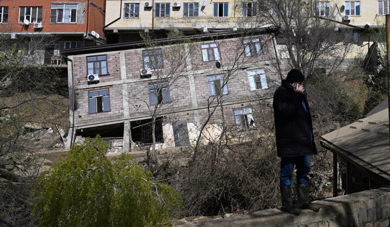 Dünyada baş verənlərə bir də belə baxın  