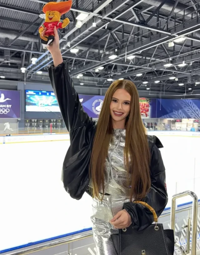 Belarus prezidenti bu modellə eşq yaşayır - Aralarında 49 yaş fərq var (FOTO)