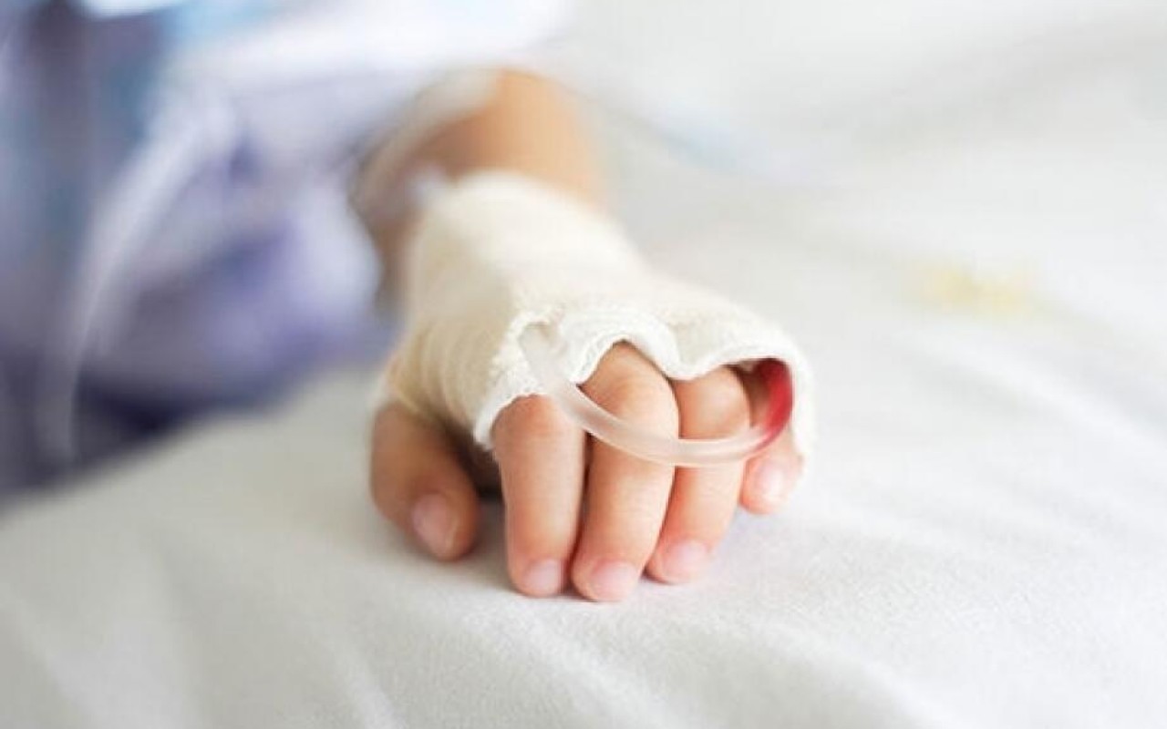 "Belə hadisələr daha böyük fəsadlara yol aça bilər" -Deputat şagirdin sinif yoldaşını yandırmasından danışdı