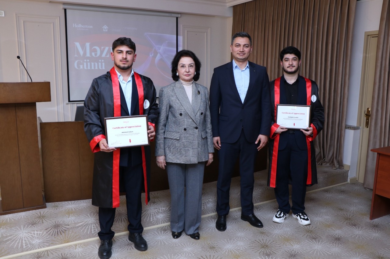 AzMİU-da növbəti məzun günü keçirildi - FOTOLAR