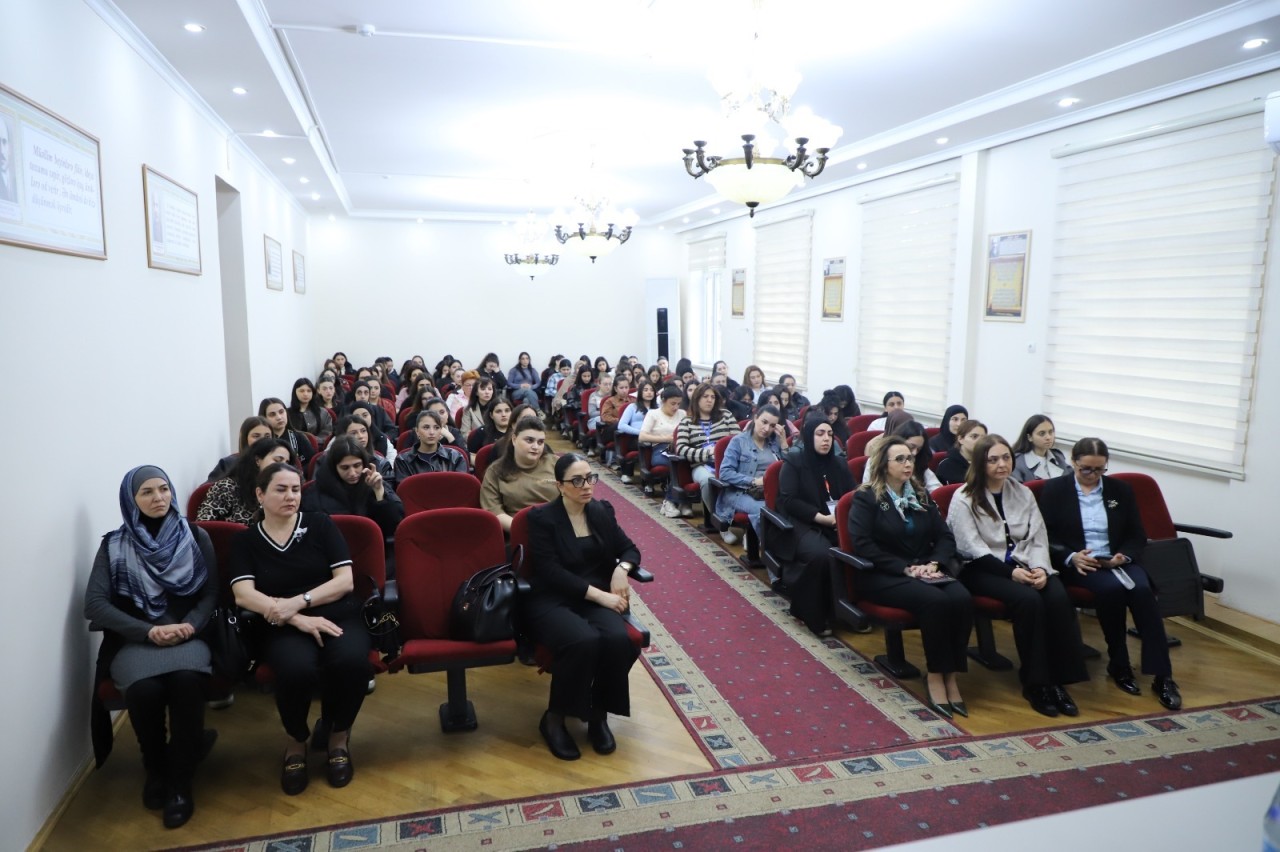 "Heydər Əliyev müstəqil Azərbaycanın memarıdır" adlı tədbir keçirildi - FOTOLAR