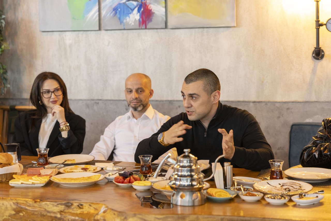 "Expressbank" sahibkarlarla görüş keçirdi - FOTOLAR