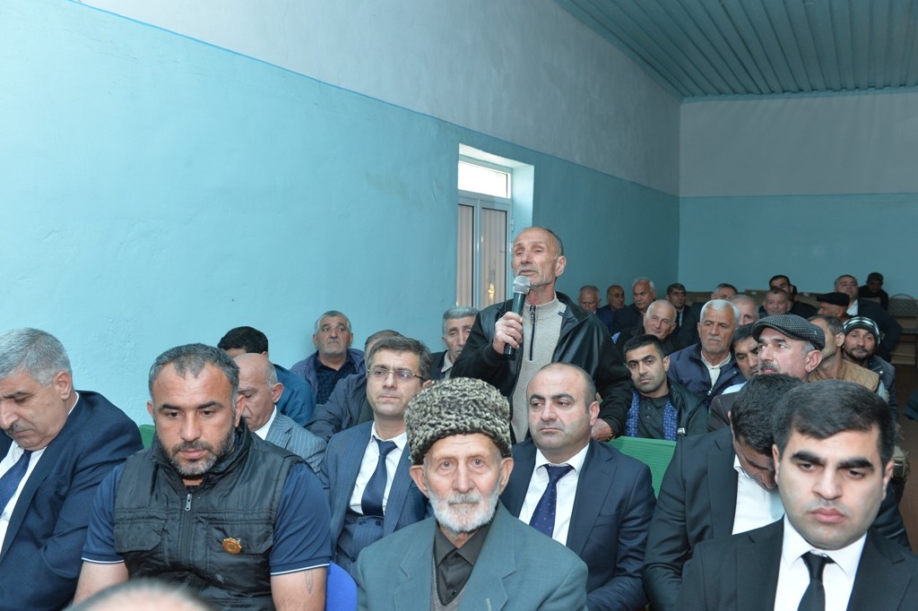 Taleh Qaraşov sakinlərin müraciətlərini dinlədi - FOTOLAR