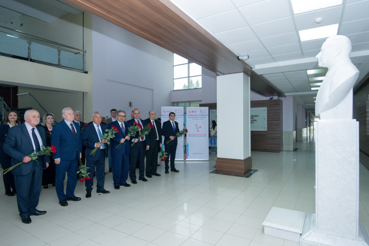 BMU-da beynəlxalq elmi konfrans keçirilir - FOTOLAR