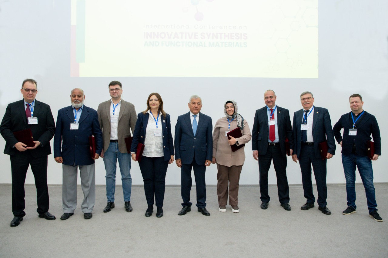 BMU-da beynəlxalq elmi konfrans keçirilir - FOTOLAR