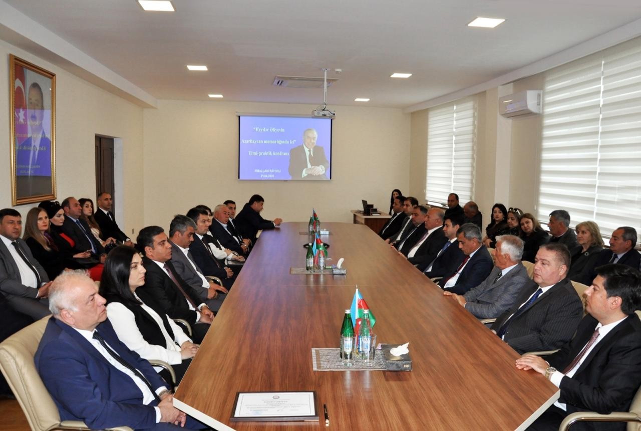 “Heydər Əliyevin Azərbaycan memarlığında izi” adlı tədbir keçirildi - FOTOLAR