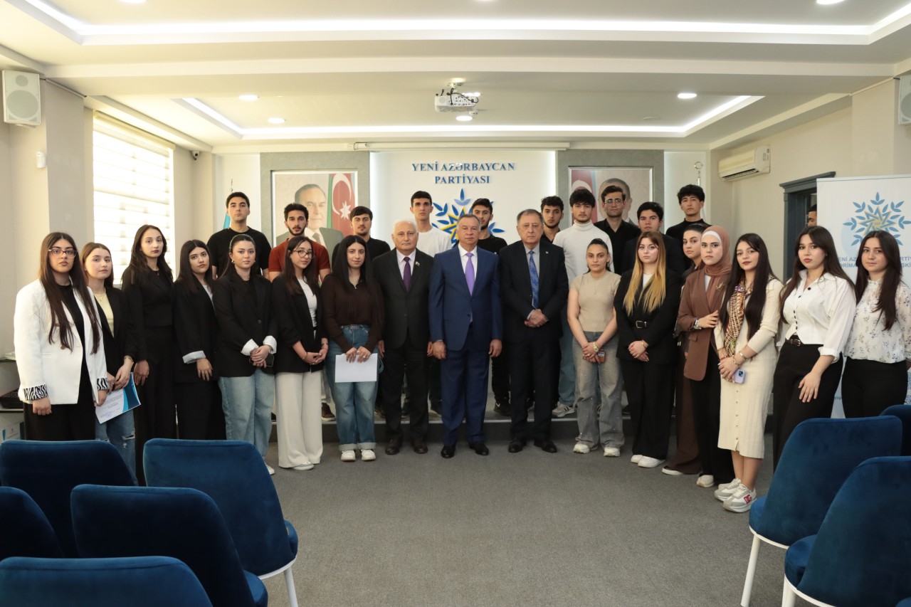 Şair Baba Vəziroğlu ilə görüş təşkil olundu - FOTOLAR