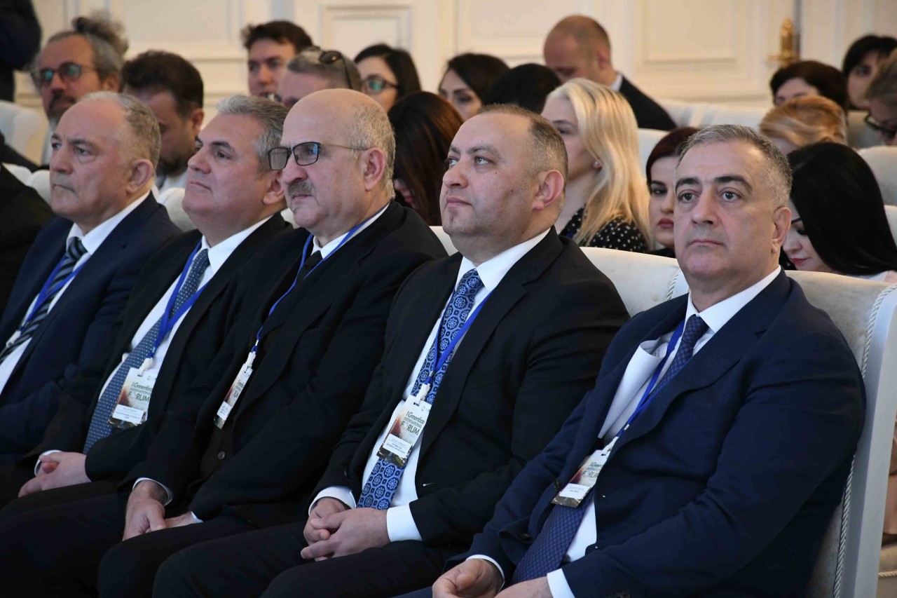 ADAU-da “I Yaşıl İqtisadiyyat” Beynəlxalq Forumu keçirilib - FOTOLAR