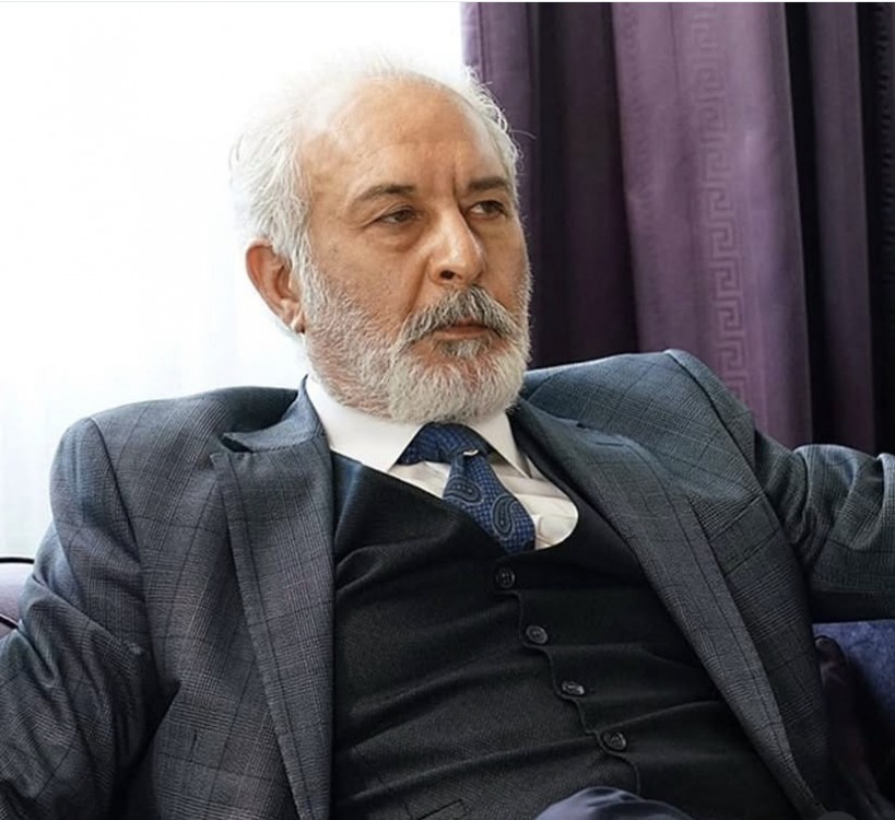 Məşhur aktyor “Eşref Rüya”da - FOTO