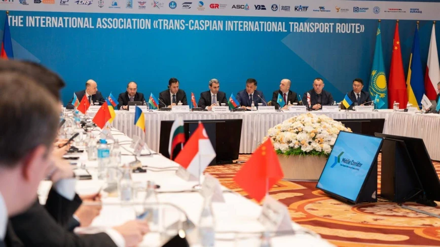 ADY sədrinin iştirakı ilə Orta Dəhlizin inkişafı üzrə mühüm sənədlər imzalandı - FOTOLAR