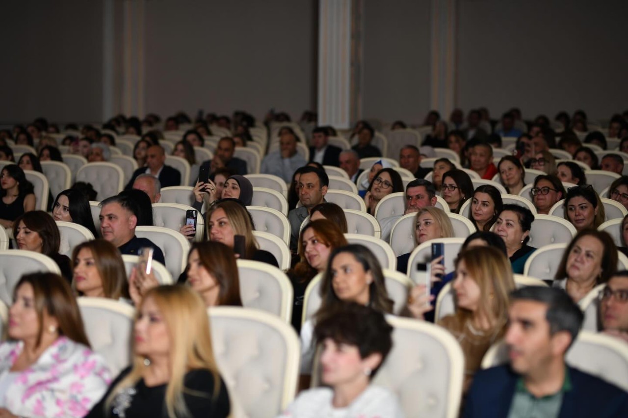 Sumqayıt Bələdiyyəsi möhtəşəm konsert təşkil etdi - FOTOLAR+VİDEO