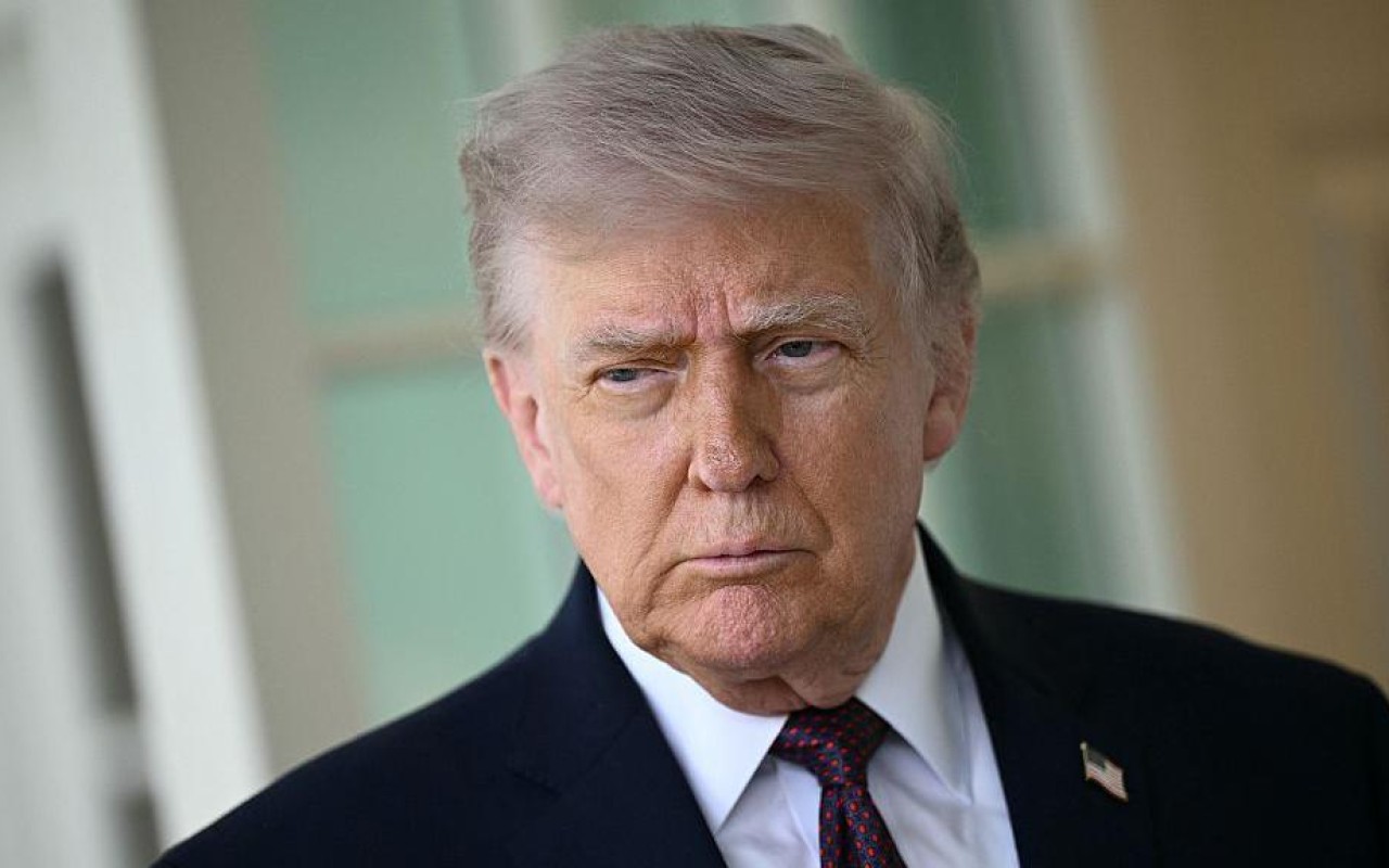 Tramp onların İslamabada səfəriniləğv etdi