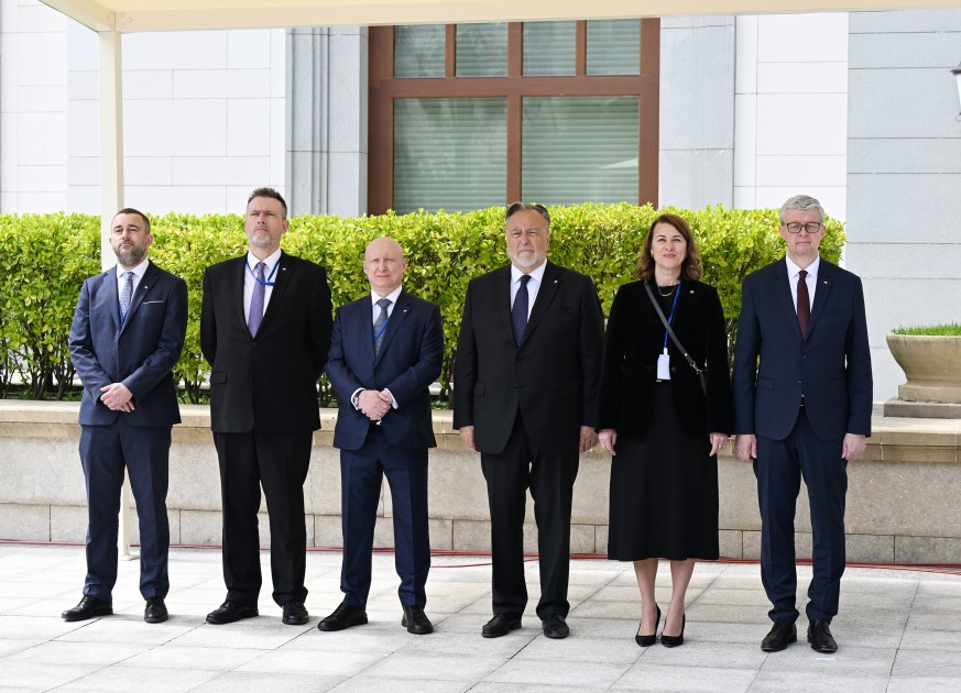 İlham Əliyev Çexiyanın Baş nazirini Qəbələdə qarşıladı - FOTOLAR+VİDEO