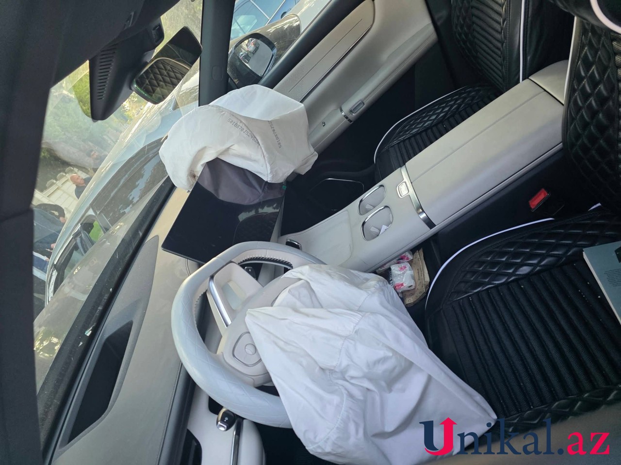 Yazıçılar Birliyinin mətbuat katibi qəzaya düşdü - FOTO