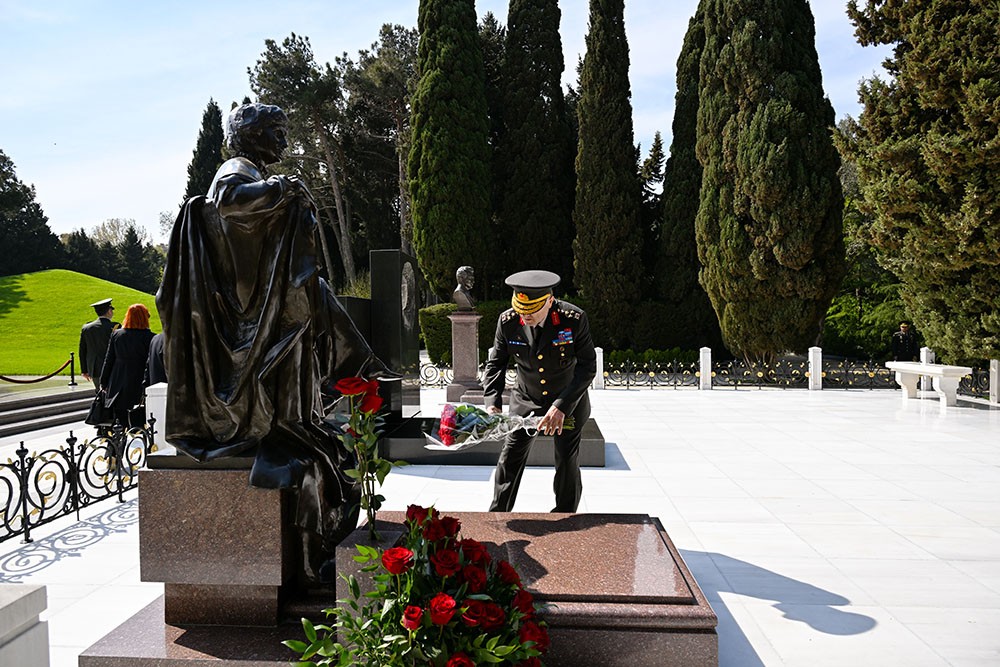 Türkiyənin Quru Qoşunları komandanı Azərbaycana gəldi - FOTOLAR