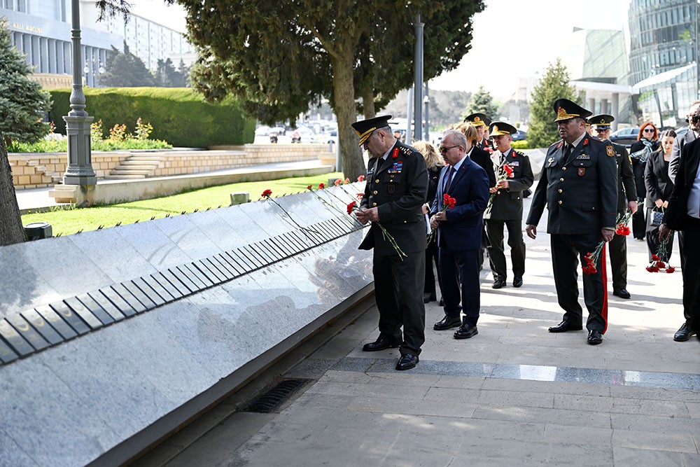 Türkiyənin Quru Qoşunları komandanı Azərbaycana gəldi - FOTOLAR