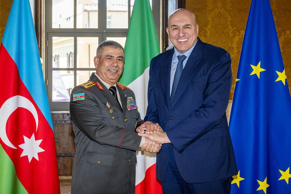 Zakir Həsənov İtaliyaya getdi - FOTOLAR