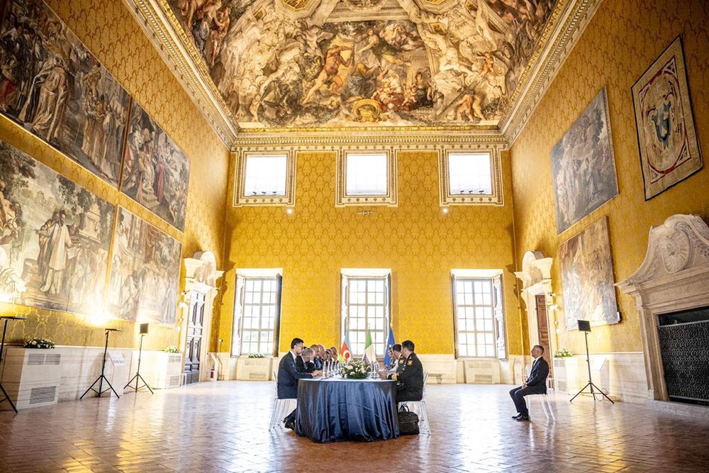 Zakir Həsənov İtaliyaya getdi - FOTOLAR