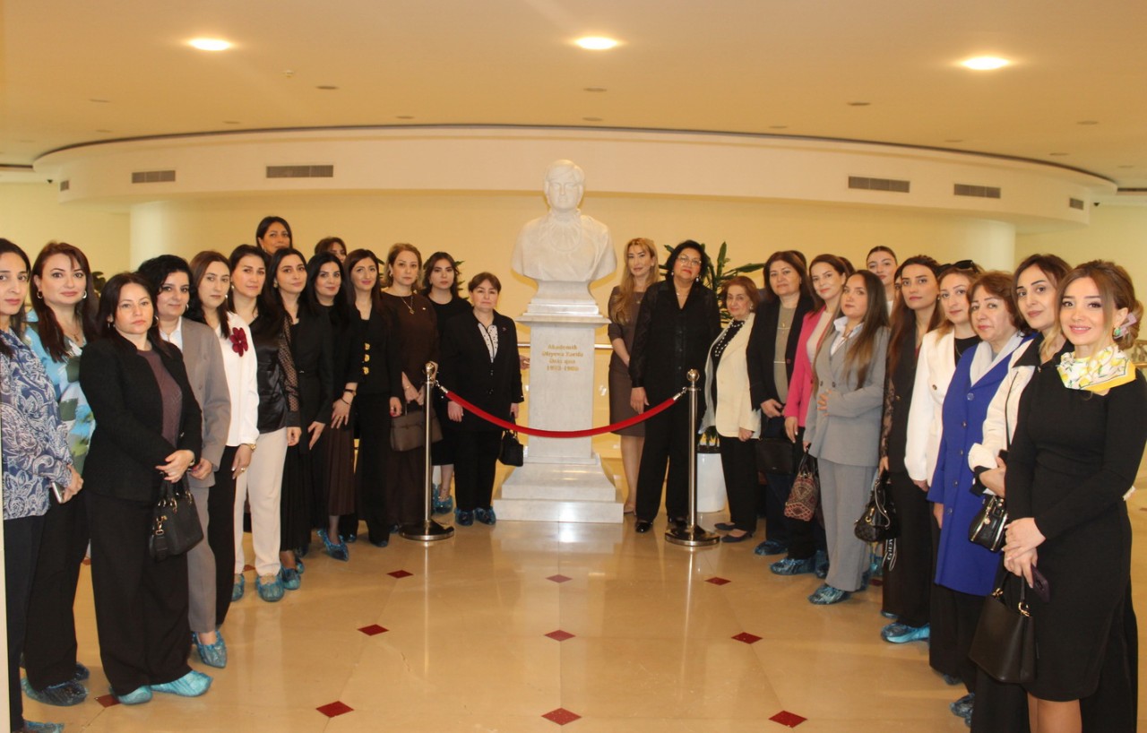 Zərifə Əliyevaya həsr olunmuş tədbir keçirilib - FOTOLAR