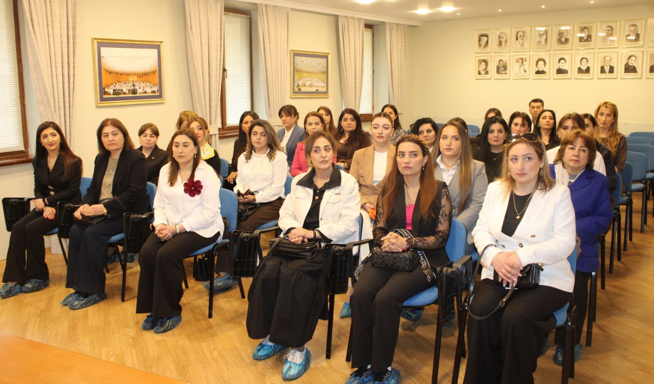 Zərifə Əliyevaya həsr olunmuş tədbir keçirilib - FOTOLAR