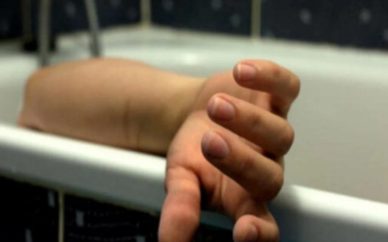 Qohumlarına toy mərasimi üçün kömək edib, evinə qayıdan qadınınhamamda meyiti tapıldı