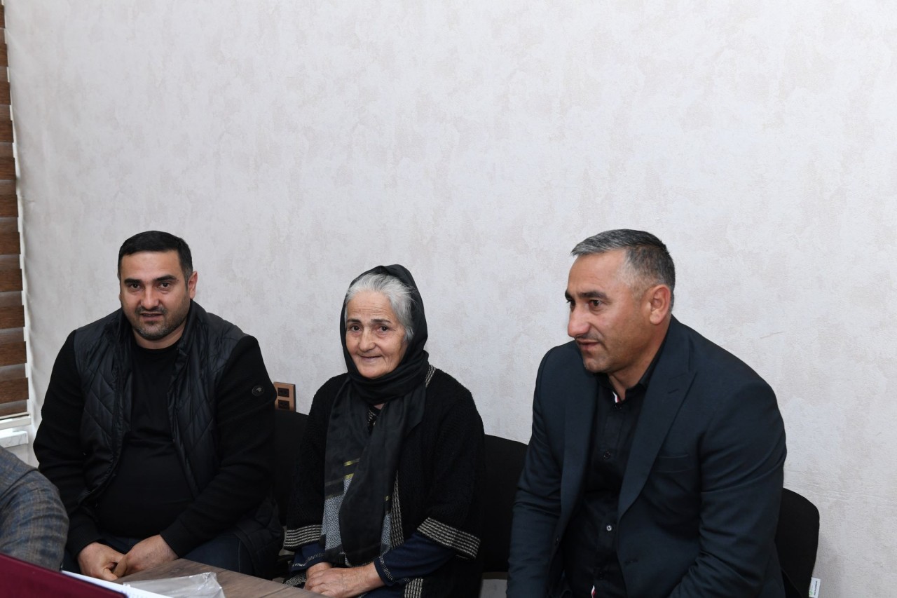 Rövşən Rzayev növbəti vətəndaş qəbulu keçirdi - FOTOLAR