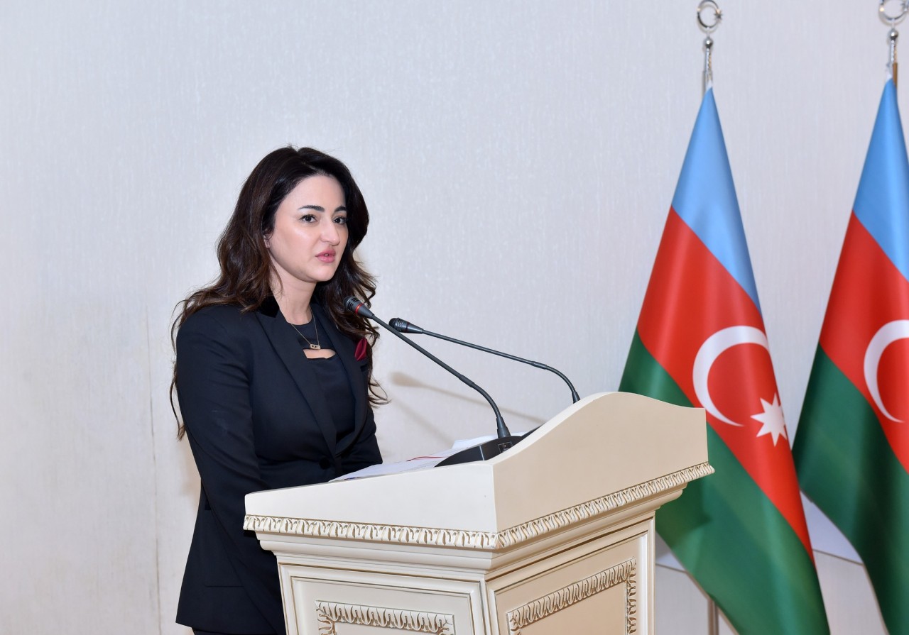 Sumqayıt Tibb Mərkəzi “Nur saçan ömür yolu” adlı elmi-praktik konfrans keçirdi - FOTOLAR