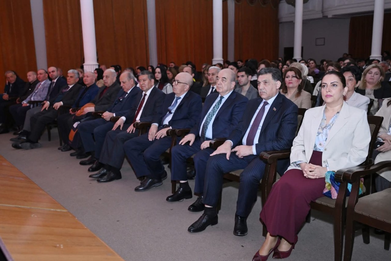 YAP Səbail rayon təşkilatı Zərifə Əliyevanın 103 illiyi ilə bağlı tədbir keçirdi - FOTOLAR