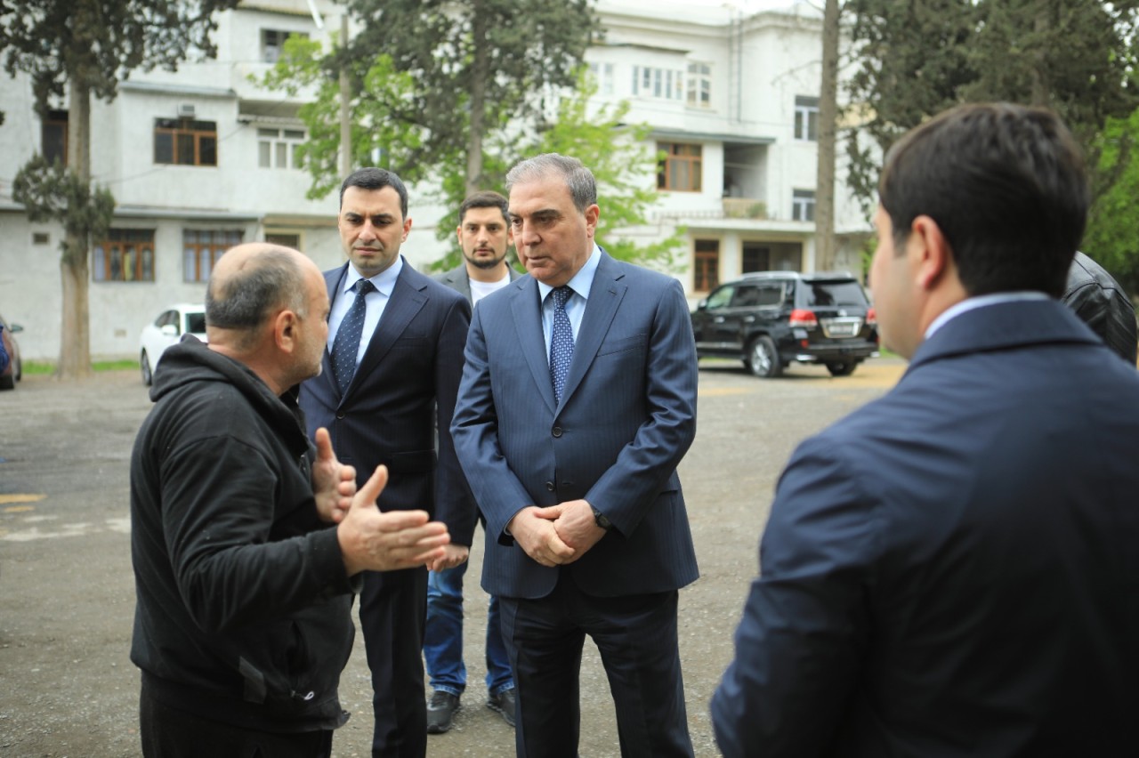 Gəncədə “ABAD məhəllə” layihəsi həyata keçirilir - FOTOLAR