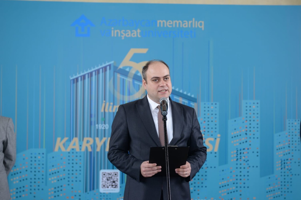 AzMİU-da VII Karyera Sərgisindən FOTOLAR