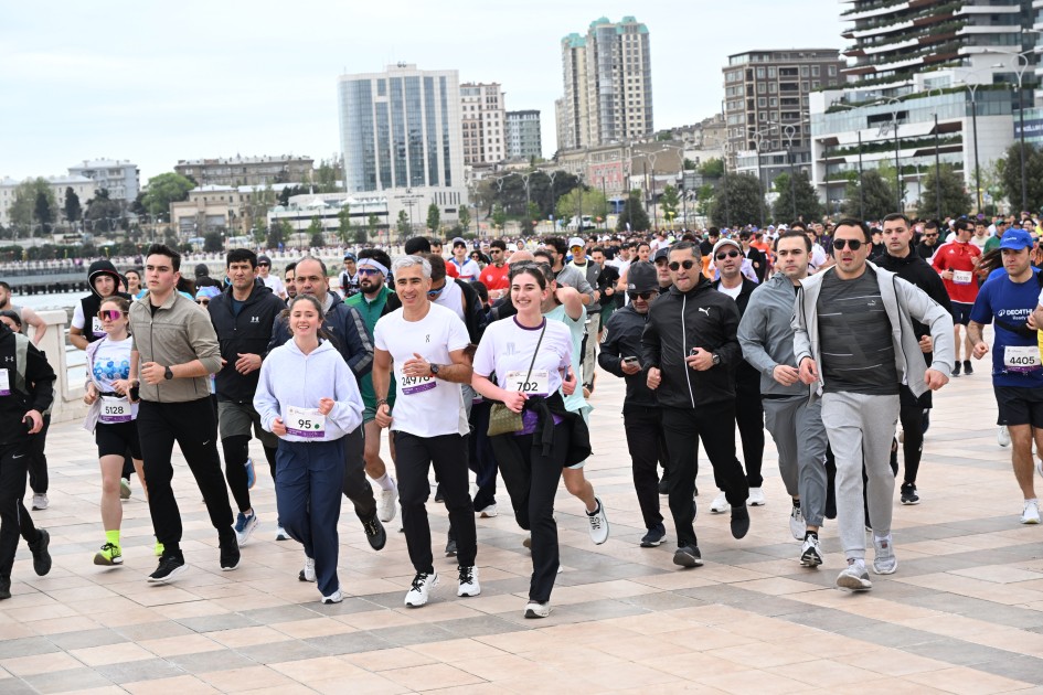 Bu il Marafondan geriyə qalanlar - FOTOLAR