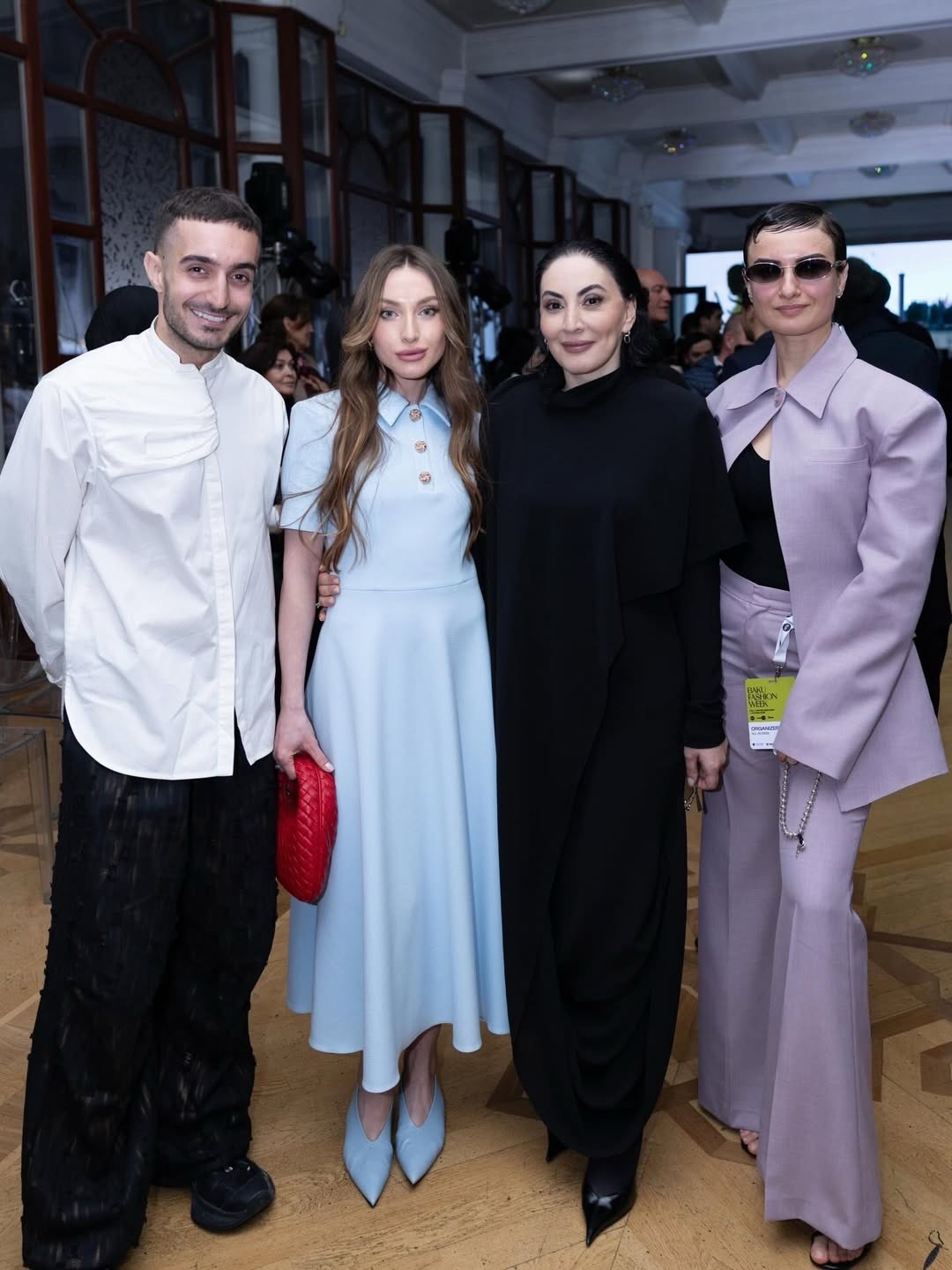 Prezidentin qızları və gəlini moda həftəsinə qatıldılar - FOTOLAR