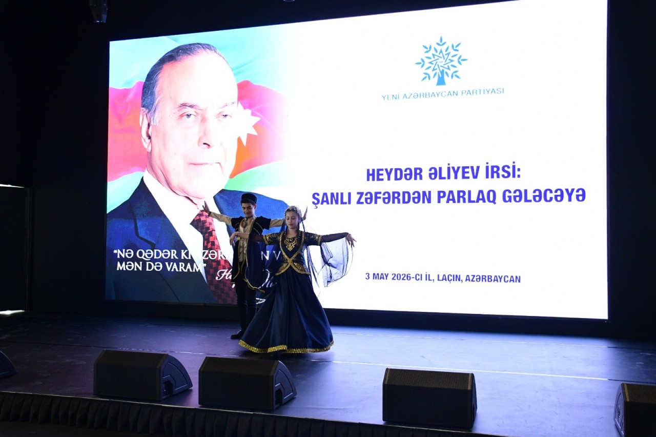 YAP Heydər Əliyevin 103 illiyinə həsr olunmuş tədbir keçirdi - FOTOLAR